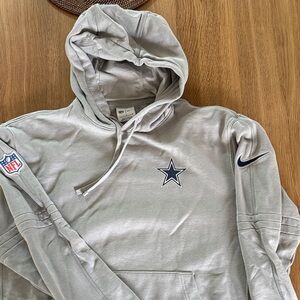 Dallas Cowboys men’s size large Nike Gray Hoodie.